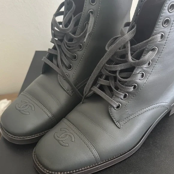 CHANEL Boots - Picture 2 of 8